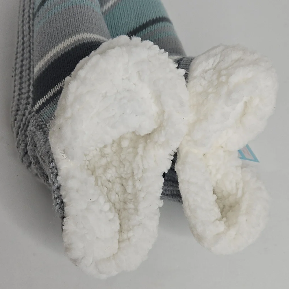 Muk Luks Sherpa Lined Gray Teal Slipper Socks S/M 6-8 NWT